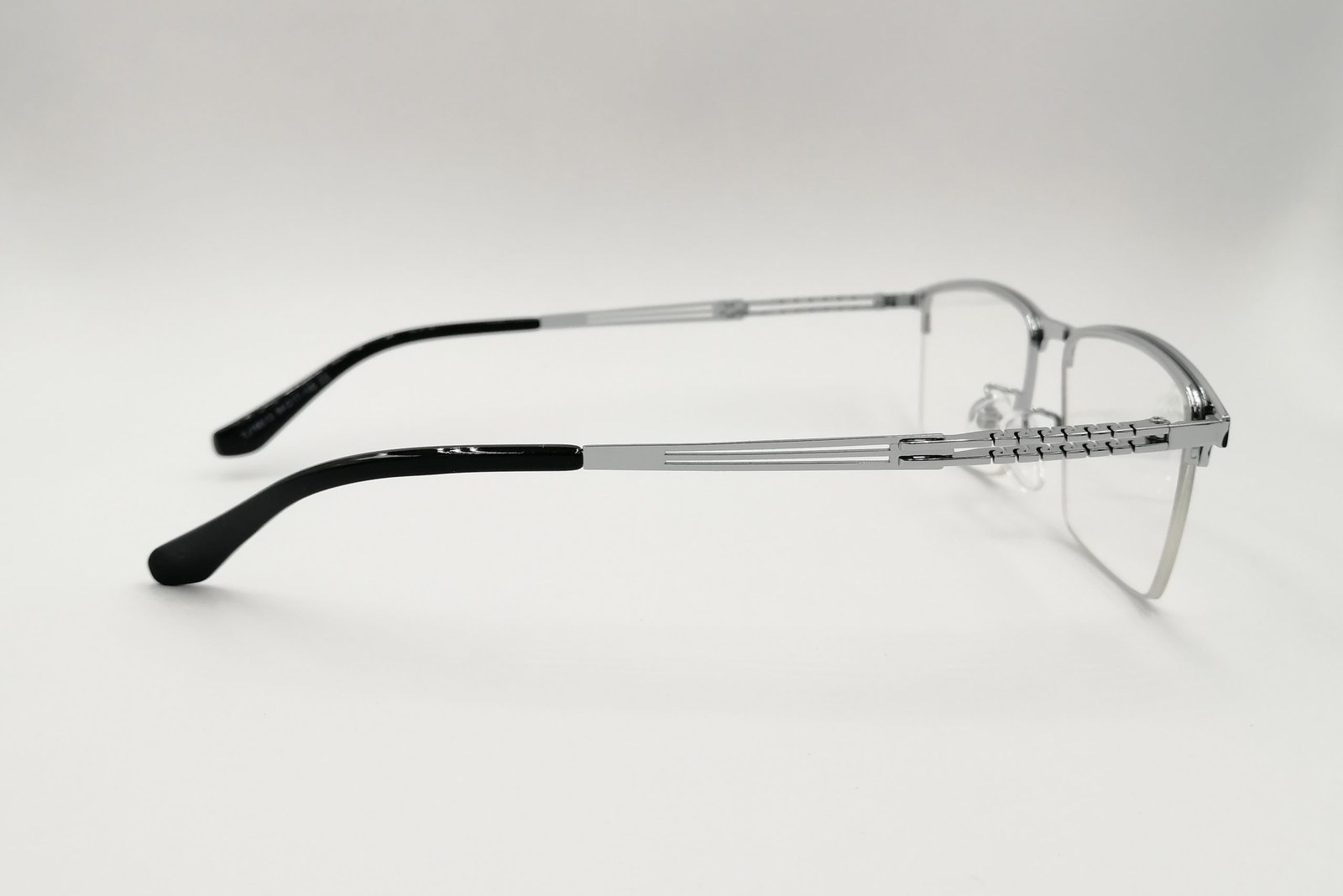 Modelo R4736 - Imagen 3