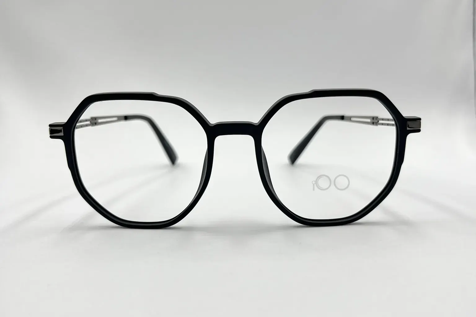 Modelo R5599