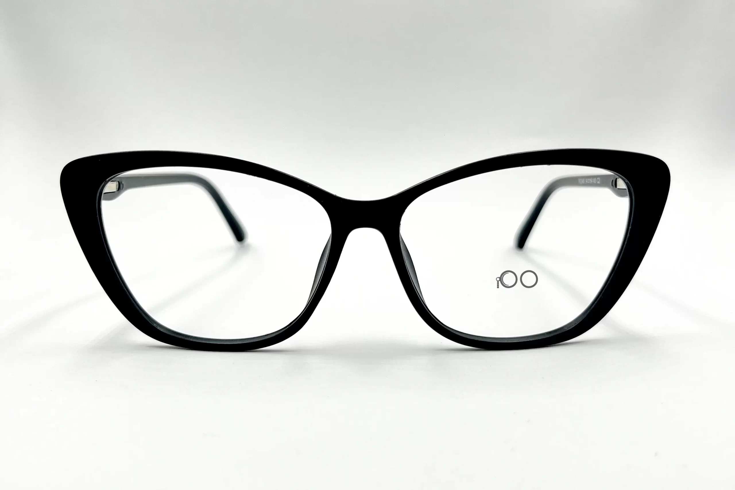 Modelo R7049