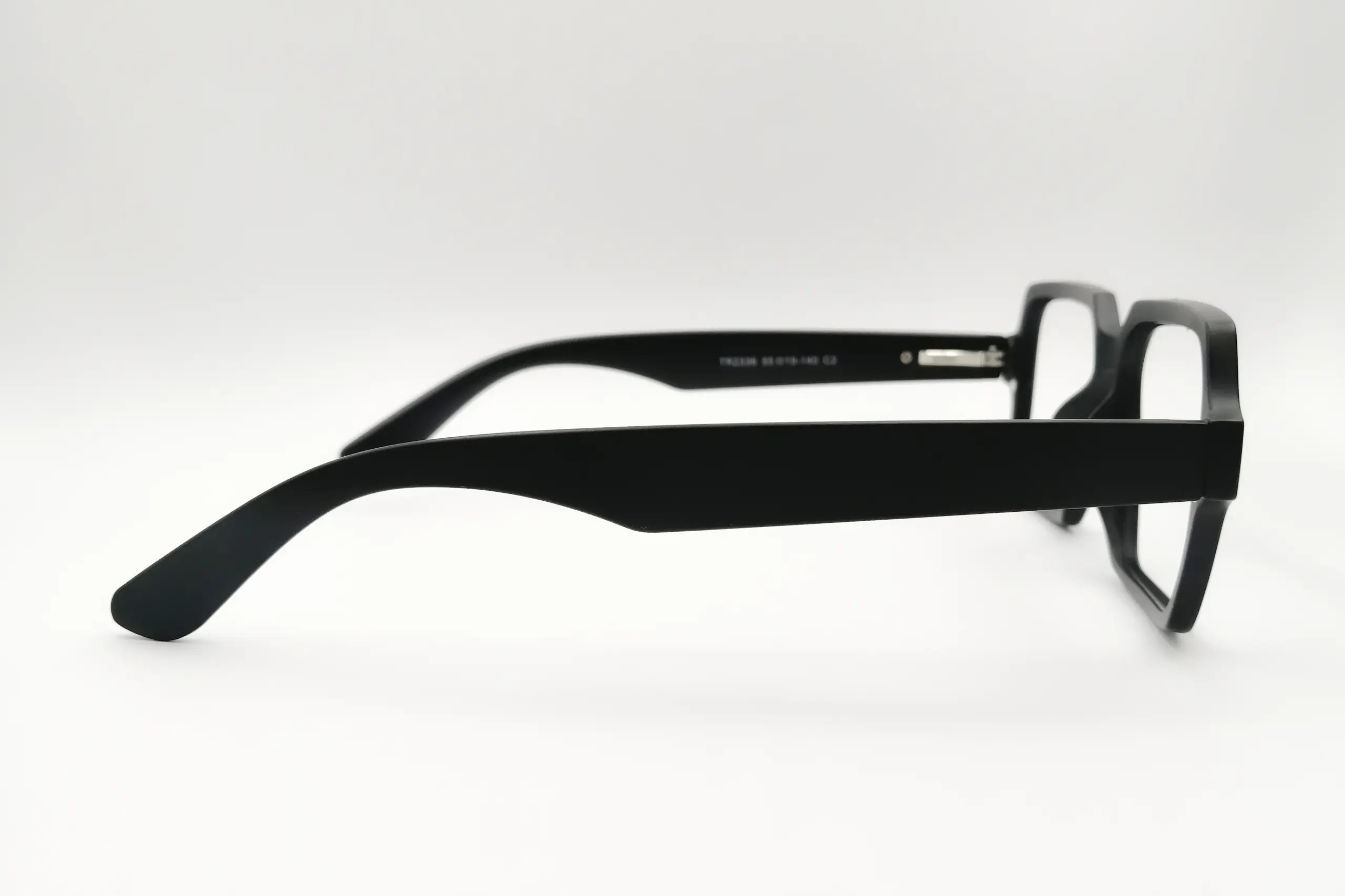 Modelo R7048 - Imagen 4